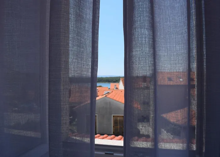 Apartments Kamelija