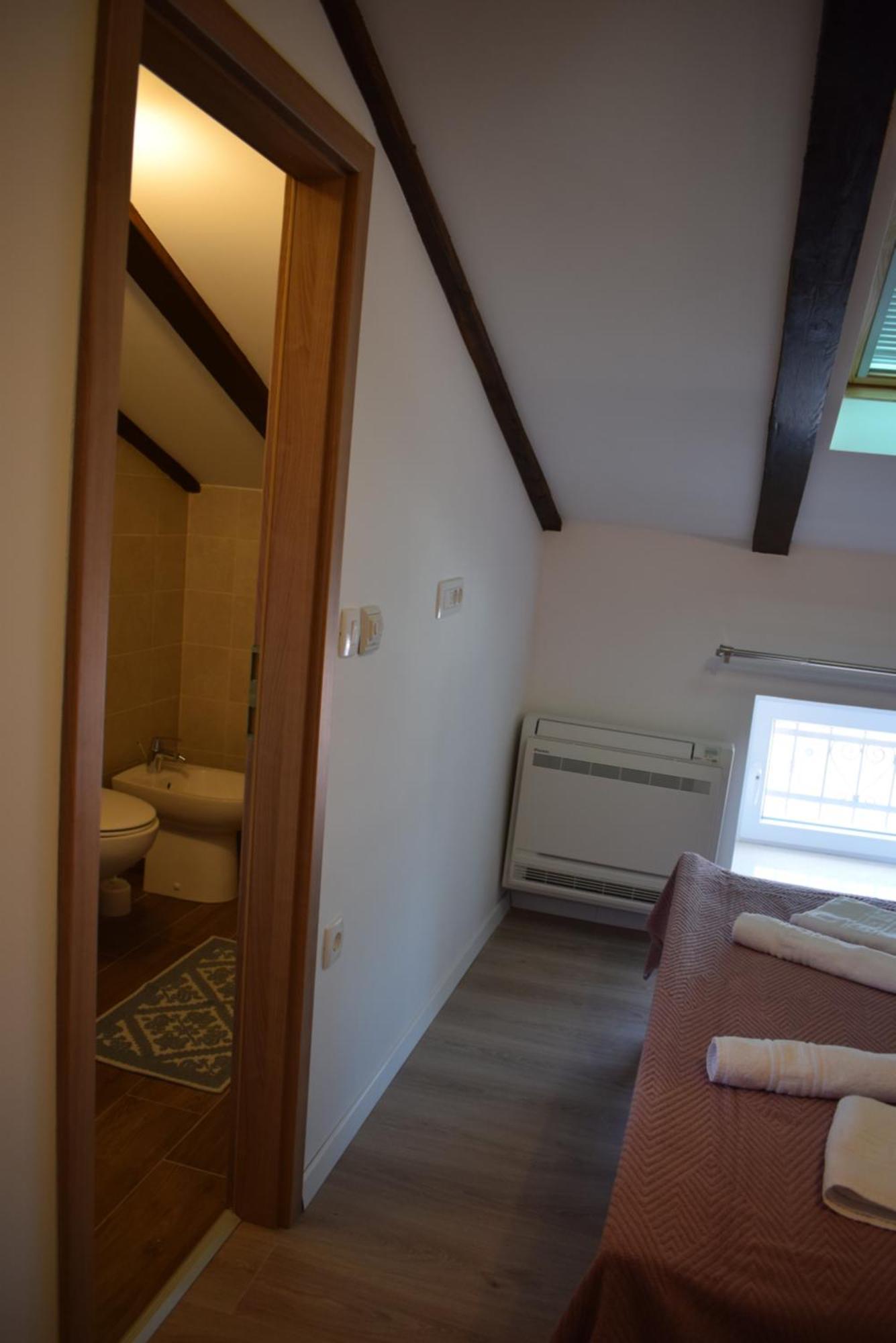 Kamelija Apartman *