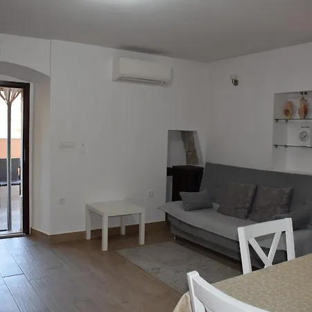 Apartments Kamelija Punat Exterior photo