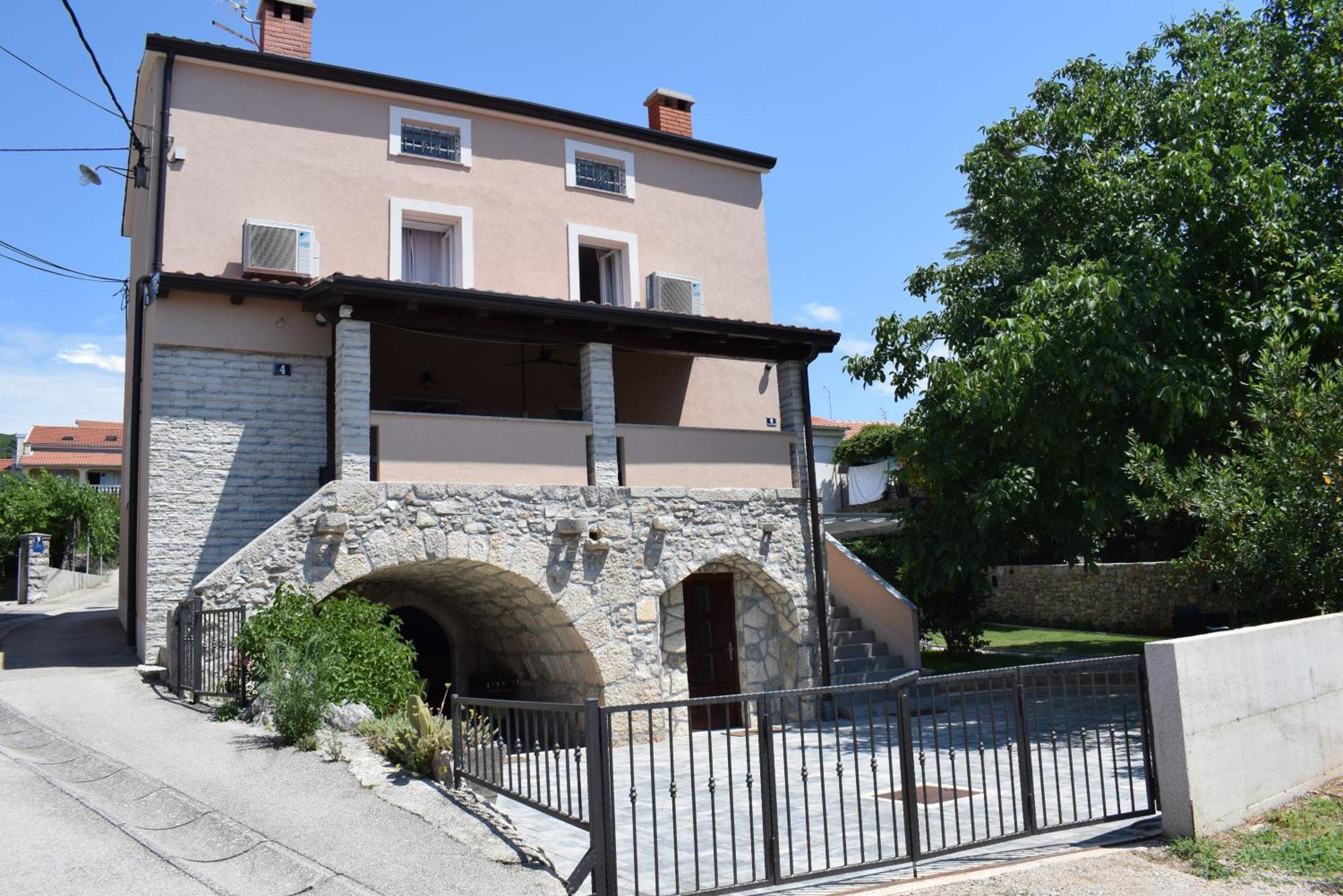 Apartment Kamelija Punat